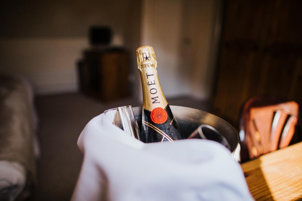 The Stratton House 3* Biggleswade